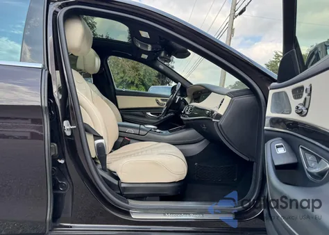 2016 Mercedes-Benz S 550 4Matic z USA, uszkodzony, nr VIN WDDUG8FB0GA233424